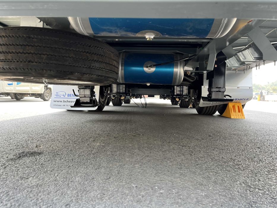 Үш осьті шнурлы тіркеме