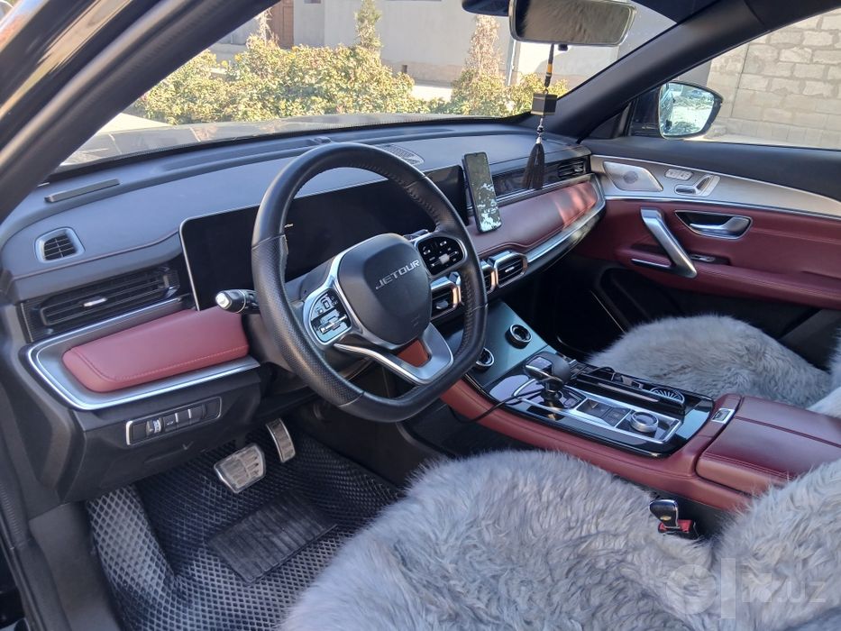 Jetour x70 plus 2023 yil 38 000 yurgan kraskasi radnoy