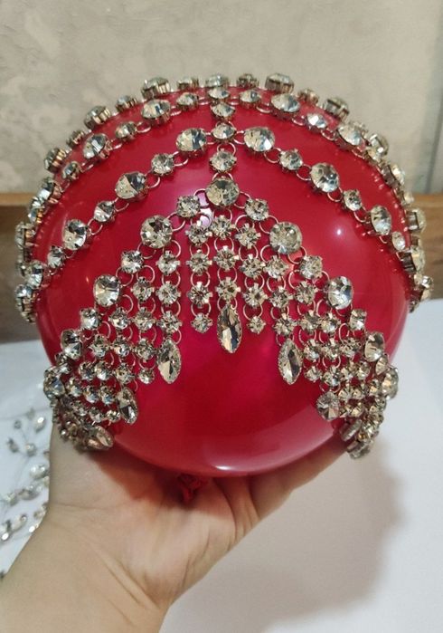 Abadok toshli diadema