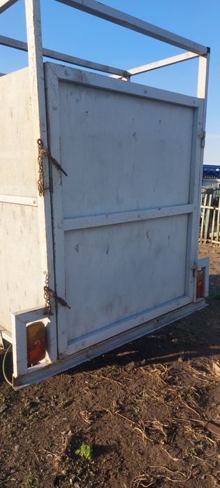 Продам коневозку