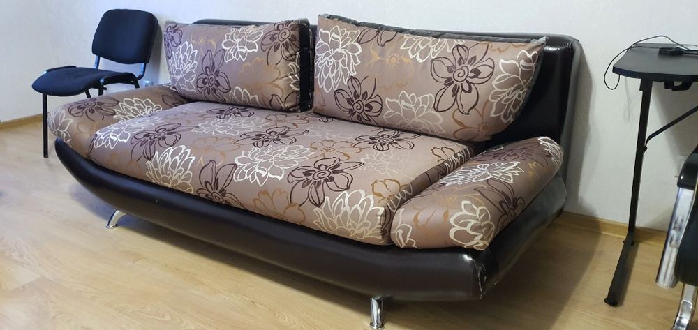 Продам диван-тахта