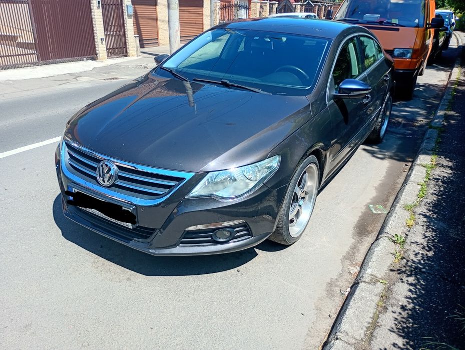 Vând Passat cc an 2009