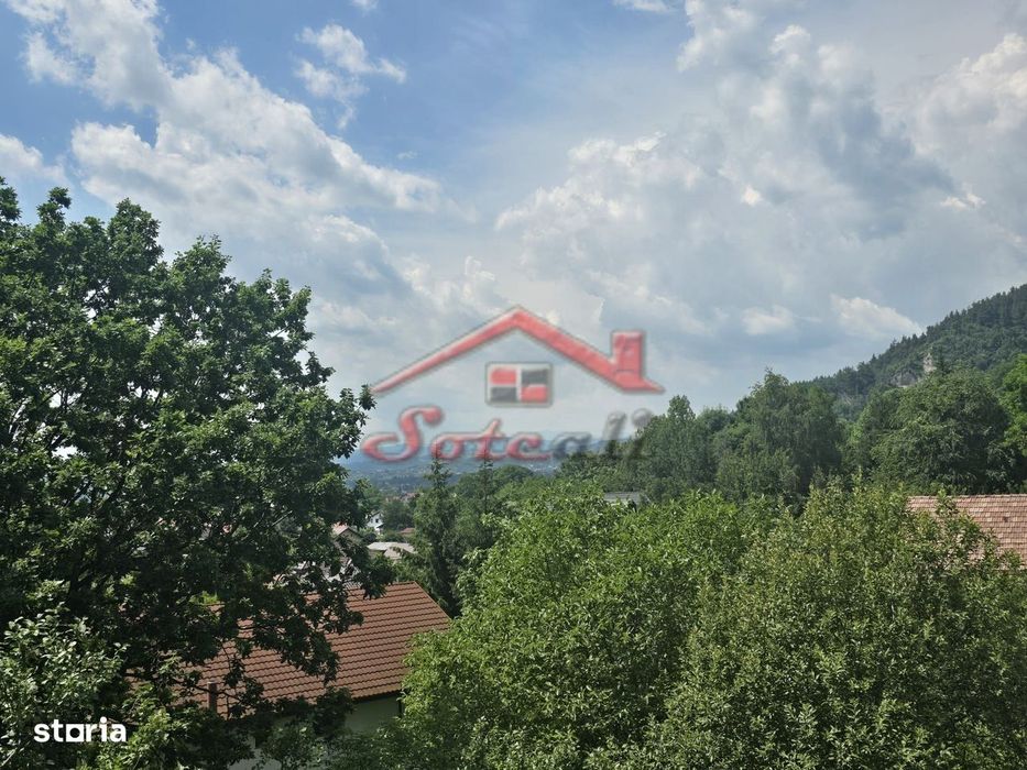 Vila de vanzare in Cornu ( Cornu de Sus) - teren 3300 mp