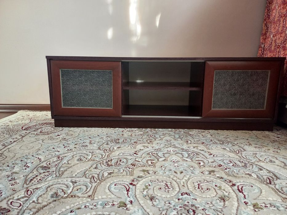 Продам подставку под телевизор