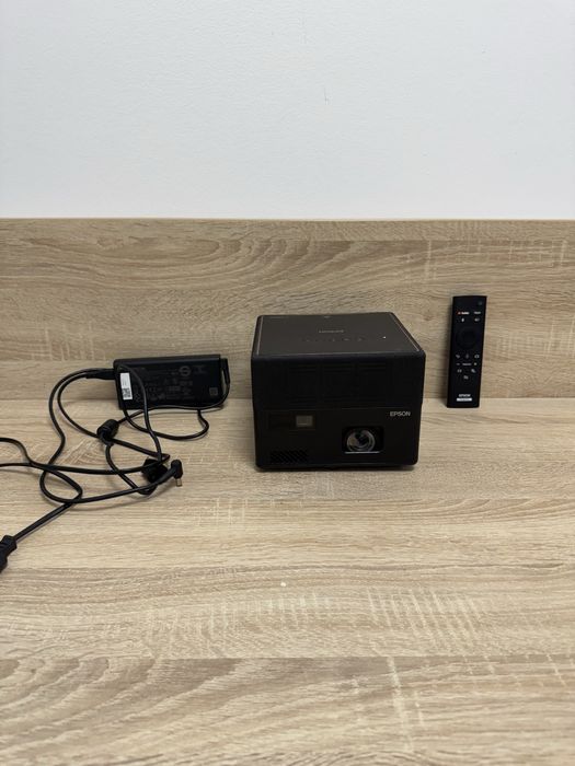 Proiector portabil Epson EF-12