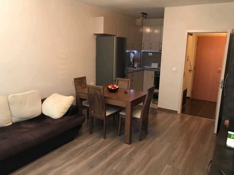 Дава се под наем Двустаен апартамент в Пловдив, Съдийски - 75 кв.м за 400 € - Снимка #1