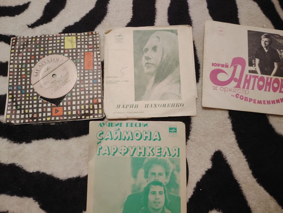 Ретро проигрыватель,магнитофон