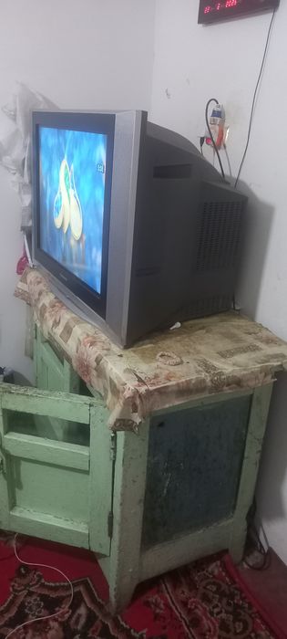 Телевизор  panasonic,