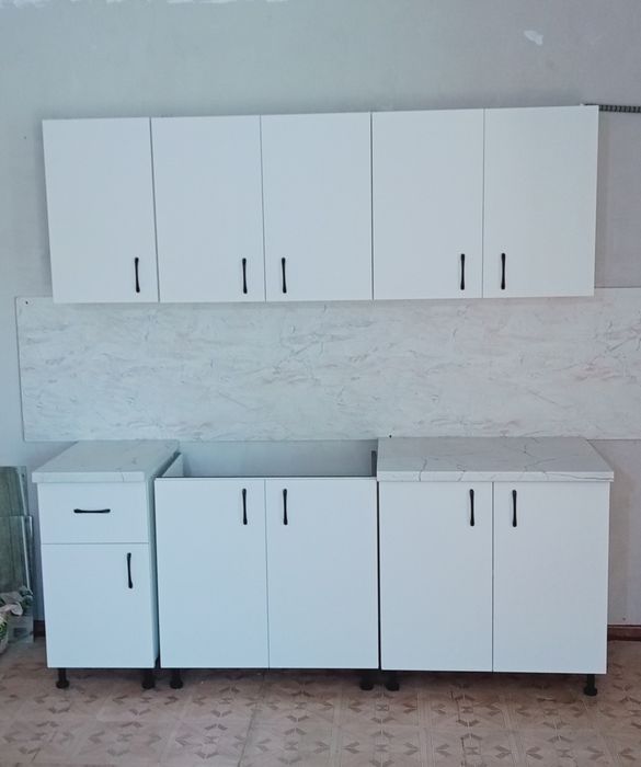 Кухонный гарнитур новый