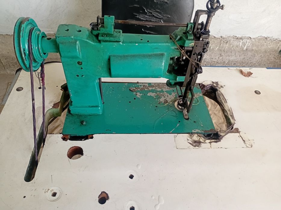 ###Paltava pat mashinkasi sotiladi. Holati yaxshi. Koʻp ishlatilmagan.