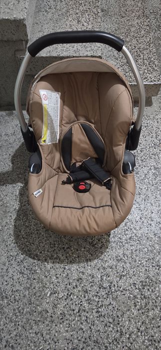 Бебешка количка.