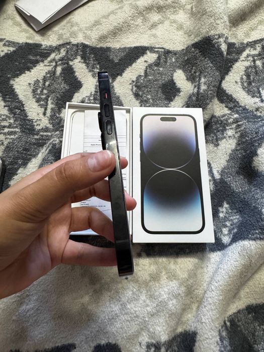 Продам iPhone 14 pro
