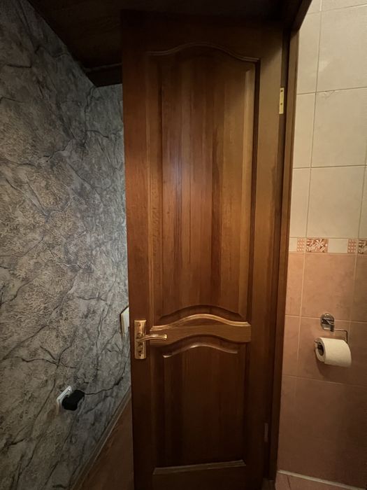 Двери деревянные