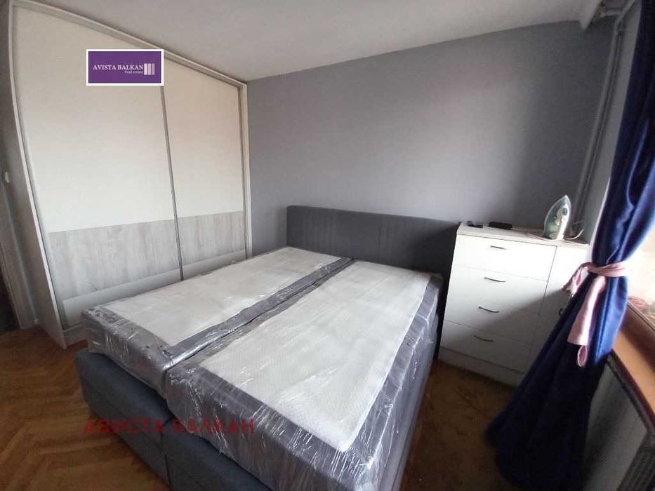 Продава се Тристаен апартамент в София, Център - 105 кв.м за 2715 €/кв.м - Снимка #3