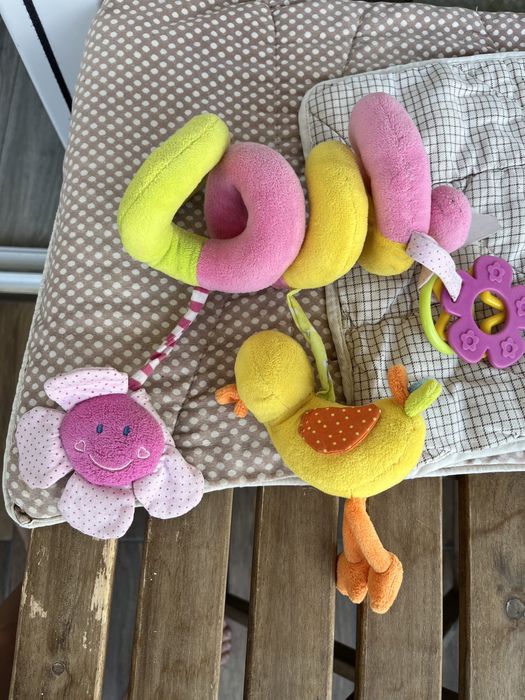 Спирала играчка за бебешка количка