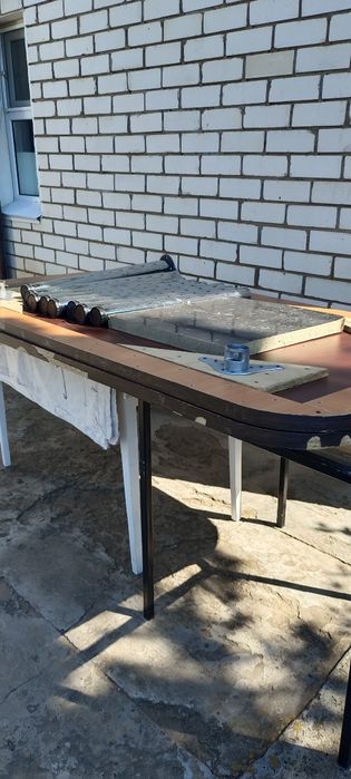 Продам Стол в Трекино