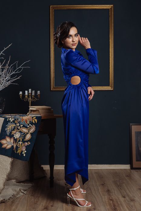 Нарядное синие платье