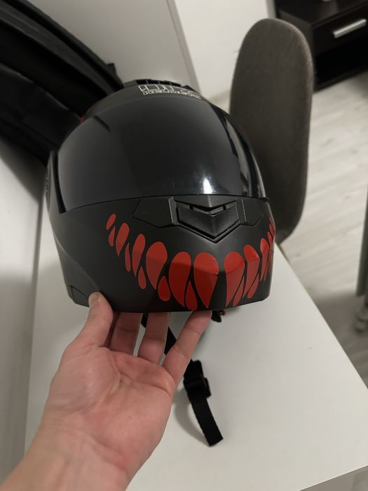 Vand casca moto custom