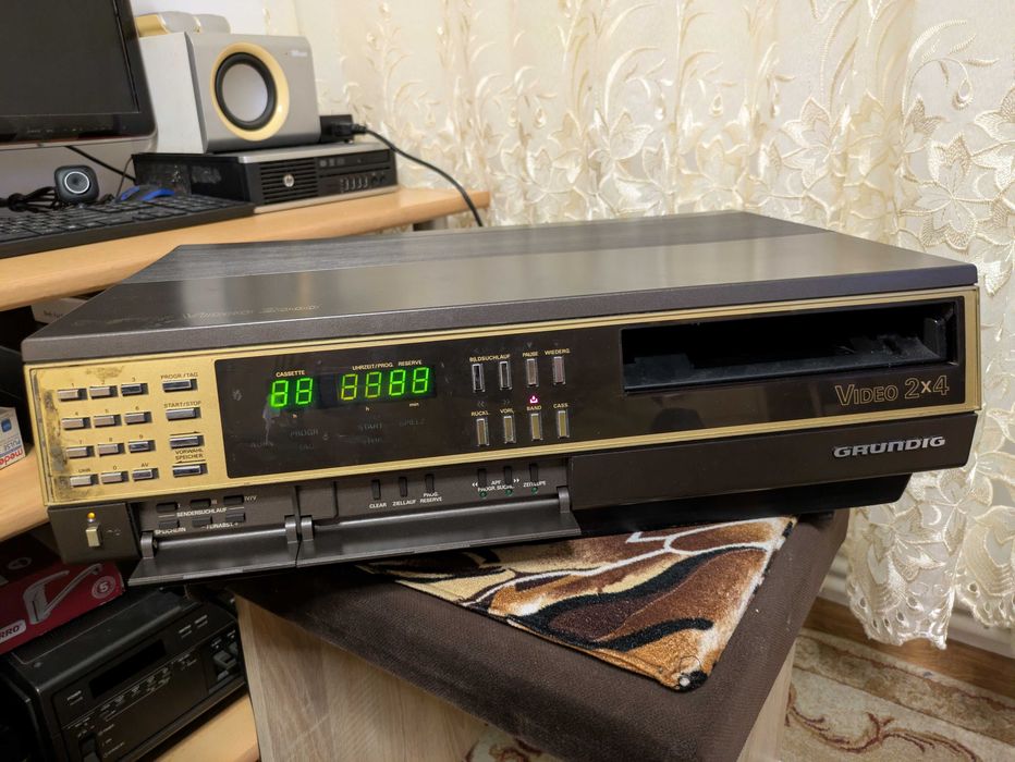 Grundig Video 2000 2x4