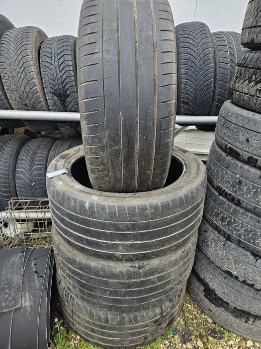 265/40R20 Michelin