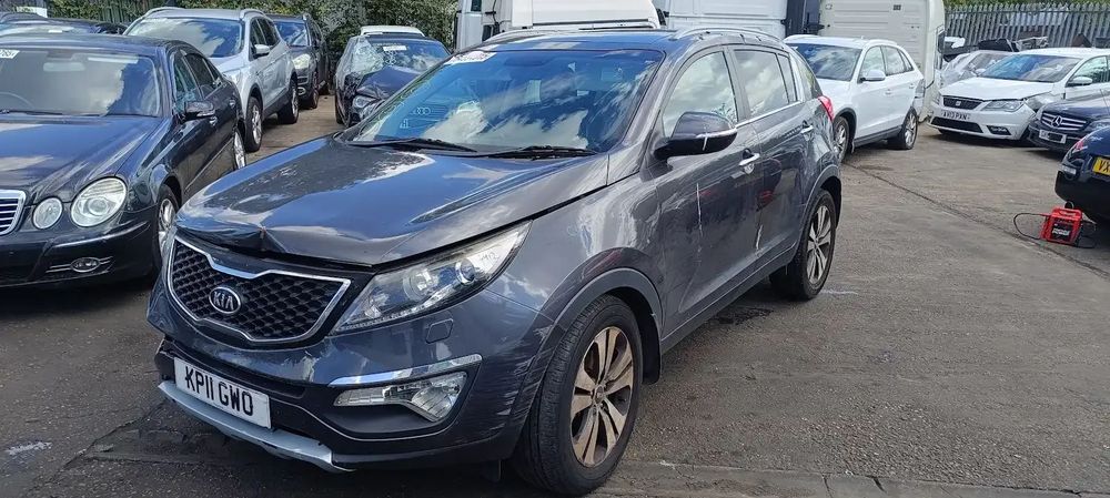 Dezmembrari / Dezmembrez Kia Sportage 1.7 Diesel cutie viteze manuală cod culoare DARK METAL