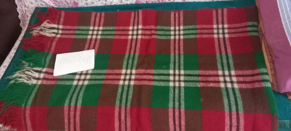 Родопско красиво изтакано одеяло