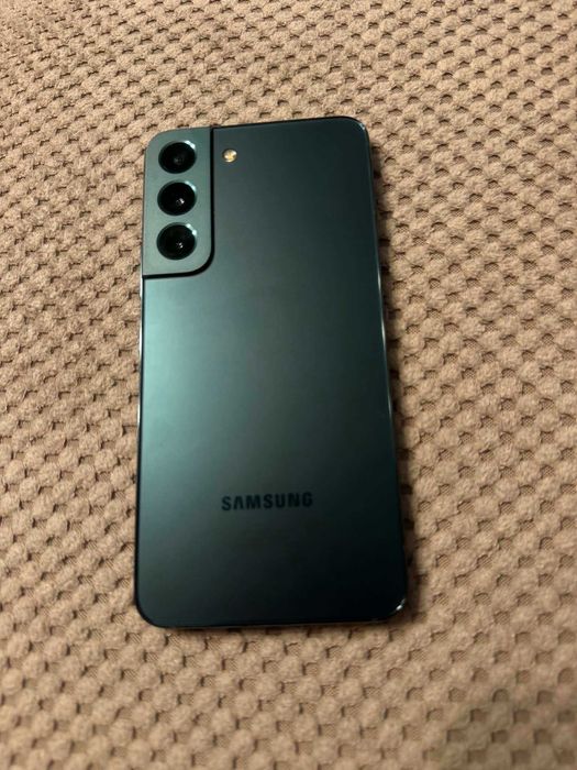 SAMSUNG Galaxy S22