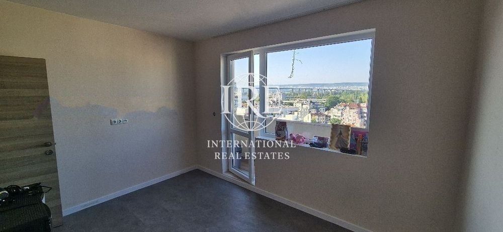 Продава се Тристаен апартамент в Варна, Аспарухово - 105 кв.м за 1762 €/кв.м - Снимка #6