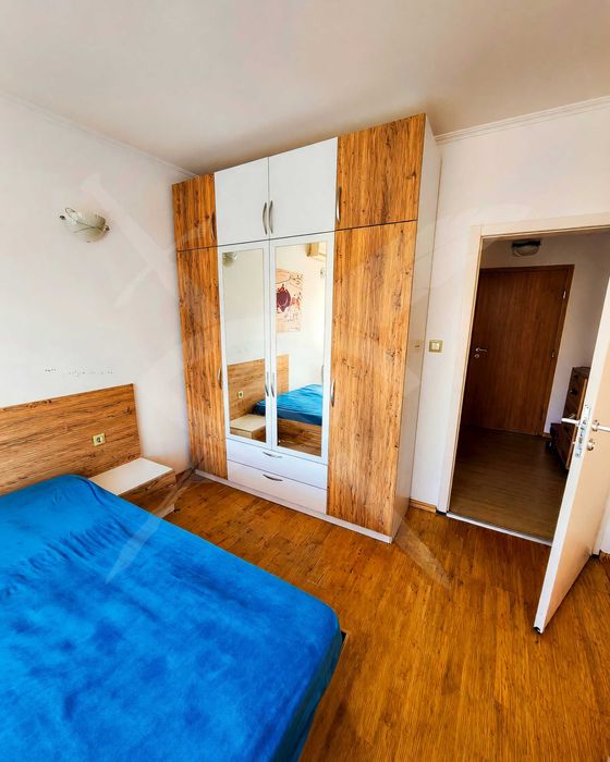 Продава се Тристаен апартамент в София, Хладилника - 100 кв.м за 1790 €/кв.м - Снимка #1