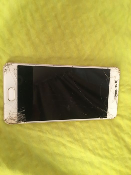 Meizu M6 . VA micromaX