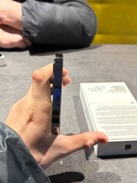 Продается Iphone 12 pro