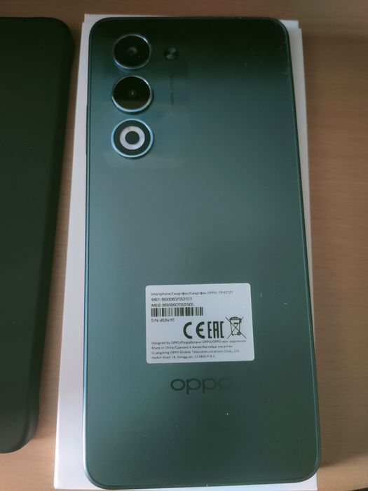 Продам новый телефон