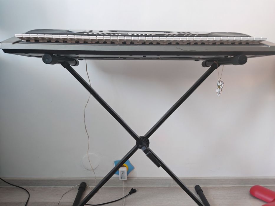 Orgă Casio cu suport