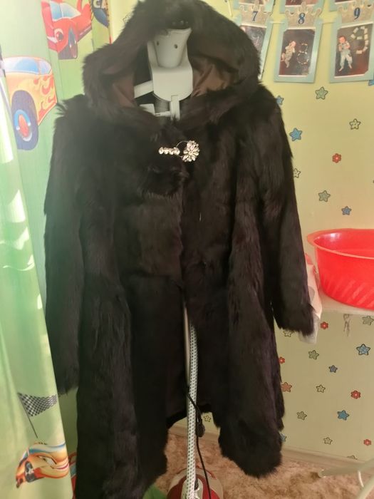 Продам шубу 50размера