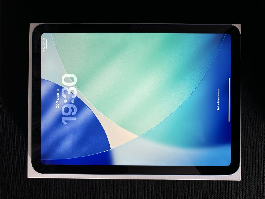 Продам iPad 11 2025