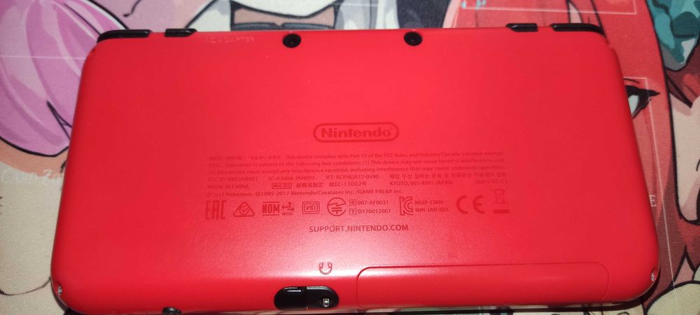 Nintendo 2DS XL Pokeball Limited Edition – Колекционерско състояние (CIB) Комплект