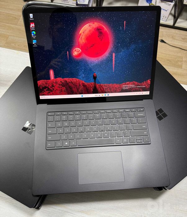 Surface Laptop 4 Black 15” 2,5K IPS I7-1185G7 сенсор 16GB/256GB NVMe