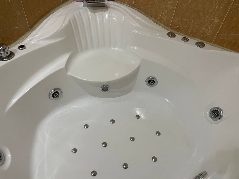 Жакузи в состояние идеальное