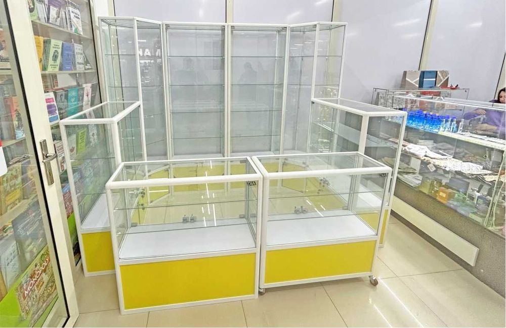 Стеклянные витрины, прилавки для бутиков, магазинов аксессуаров