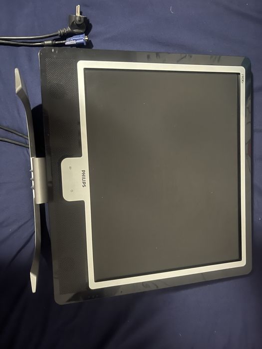 Monitor LCD Philips 19”