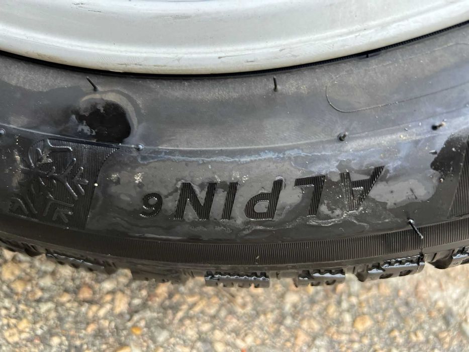 215 55 17 Зимни Гуми Michelin Alpin 6 DOT 2423 грайфер 7мм