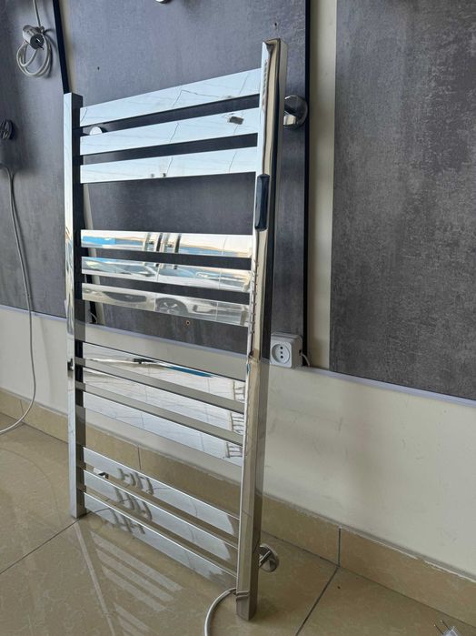 Нужен полотенесушитель по вашим размерам ? закажи у производителя.