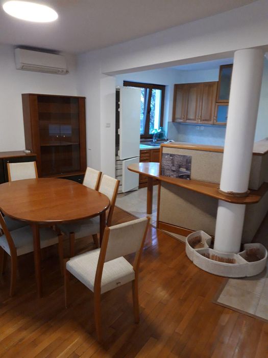 Дава се под наем Четиристаен апартамент в Пловдив, Младежки Хълм - 130 кв.м за 525 € - Снимка #2