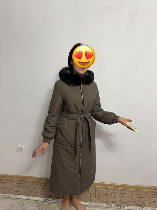 Сатылымда су жаңа қыстық ұзын куртка.