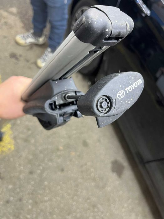 Багажник за кола. Напречни греди.ОРИГИНАЛНИ ЗА ТОЙОТА