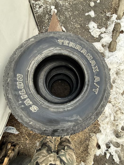 Продам шину 285/75/16