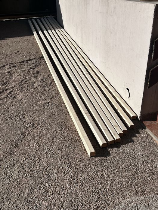 Mana curenta balustrada lemn rasinoase