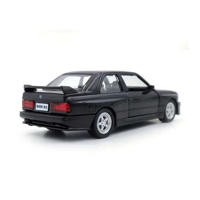Мащабен модел BMW M3 E30 – 1:36, метален, черен