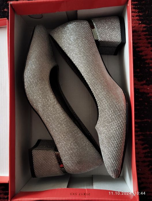 Tufli Labutin yangi 37