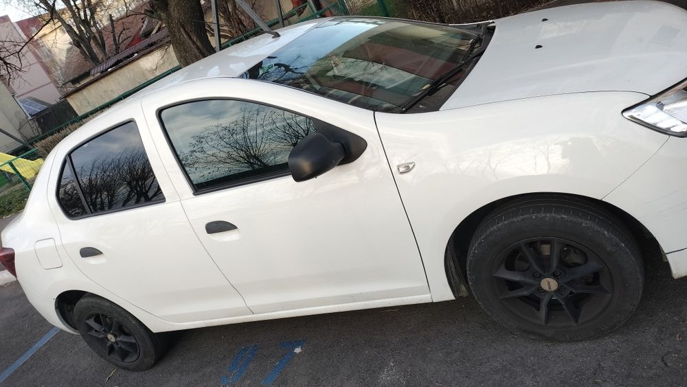 Vând Logan 2019 pretabil Uber